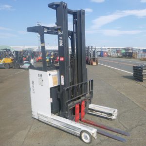 Xe đứng lái NYK 1,8 tấn